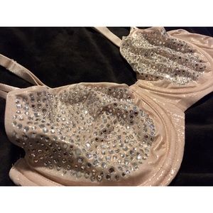 VS Dream Angels Demi Bra Rhinestone